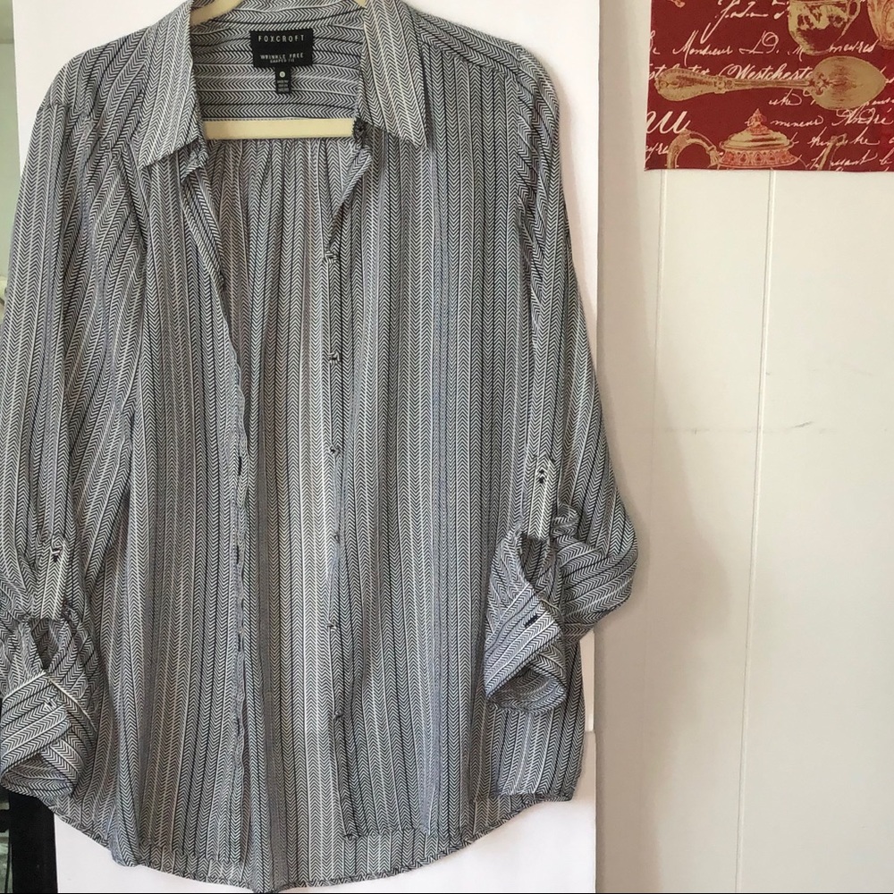 Foxcroft Button Up Top Size 16 Arrow Print - image 1